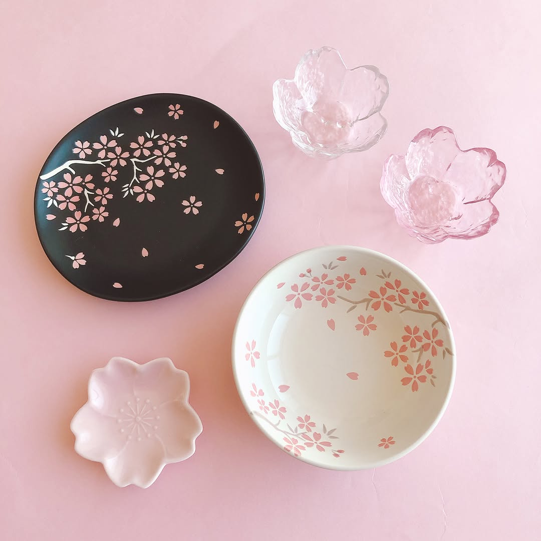 キャンドゥ 桜ガラス小鉢とミニプレート