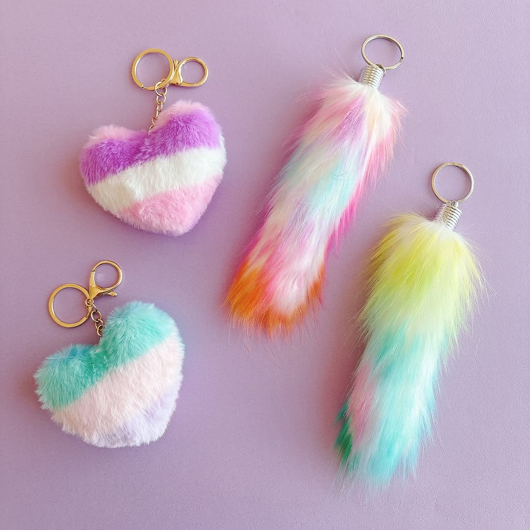 キャンドゥ ふわふわハートチャーム しっぽチャーム