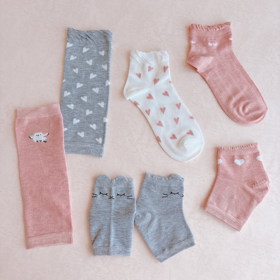 キャンドゥ 保湿ソックス レッグウォーマー