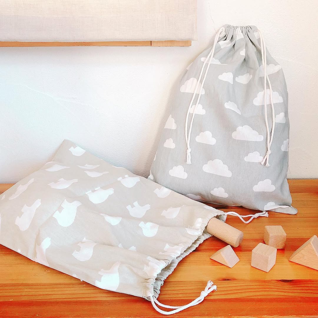 巾着袋キッズシロクマ・雲