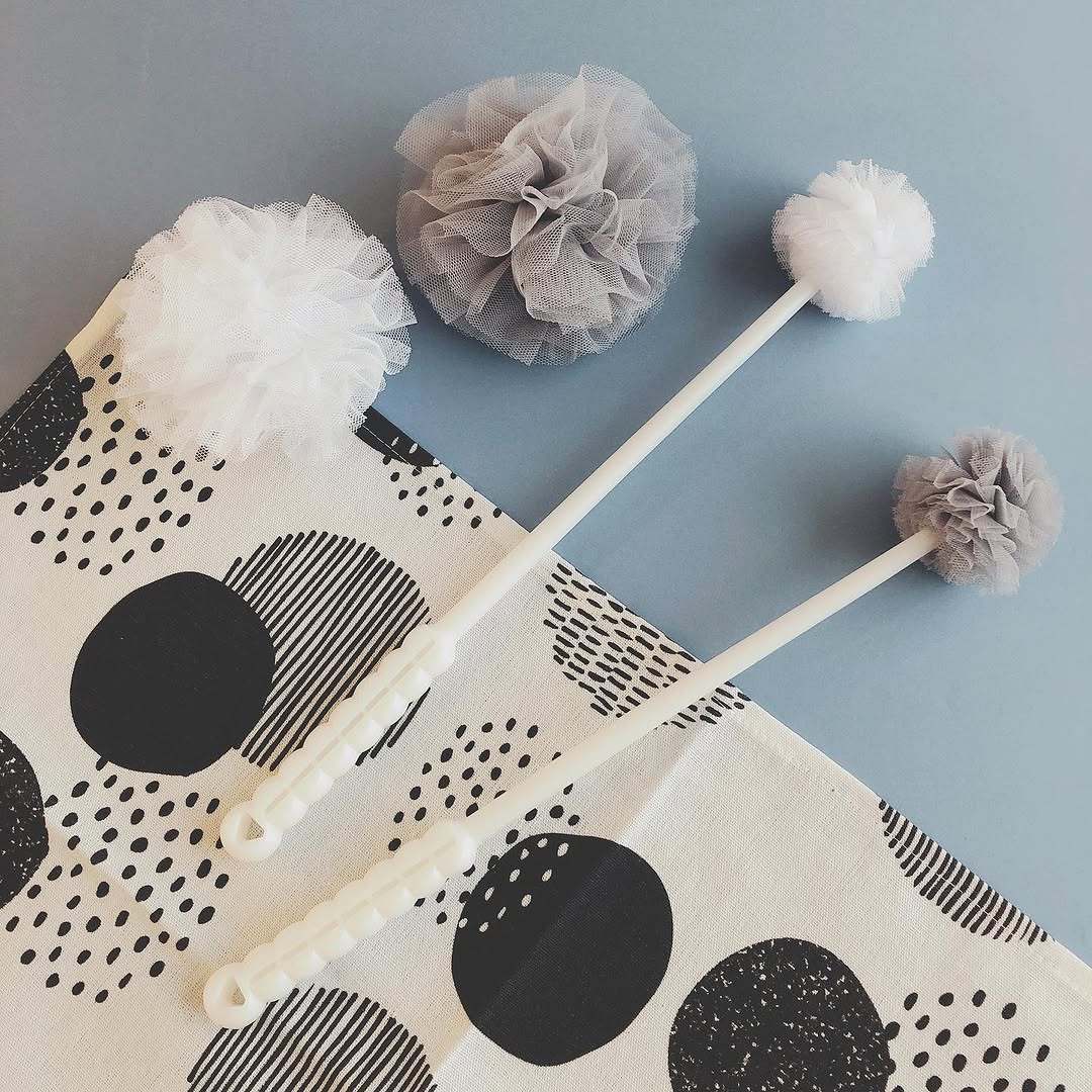 キャンドゥのフラワーたわしとTEAタオル北欧柄