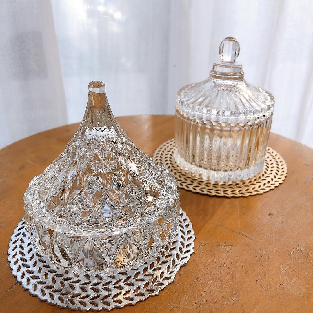 キャンドゥのインテリアガラスキャニスター