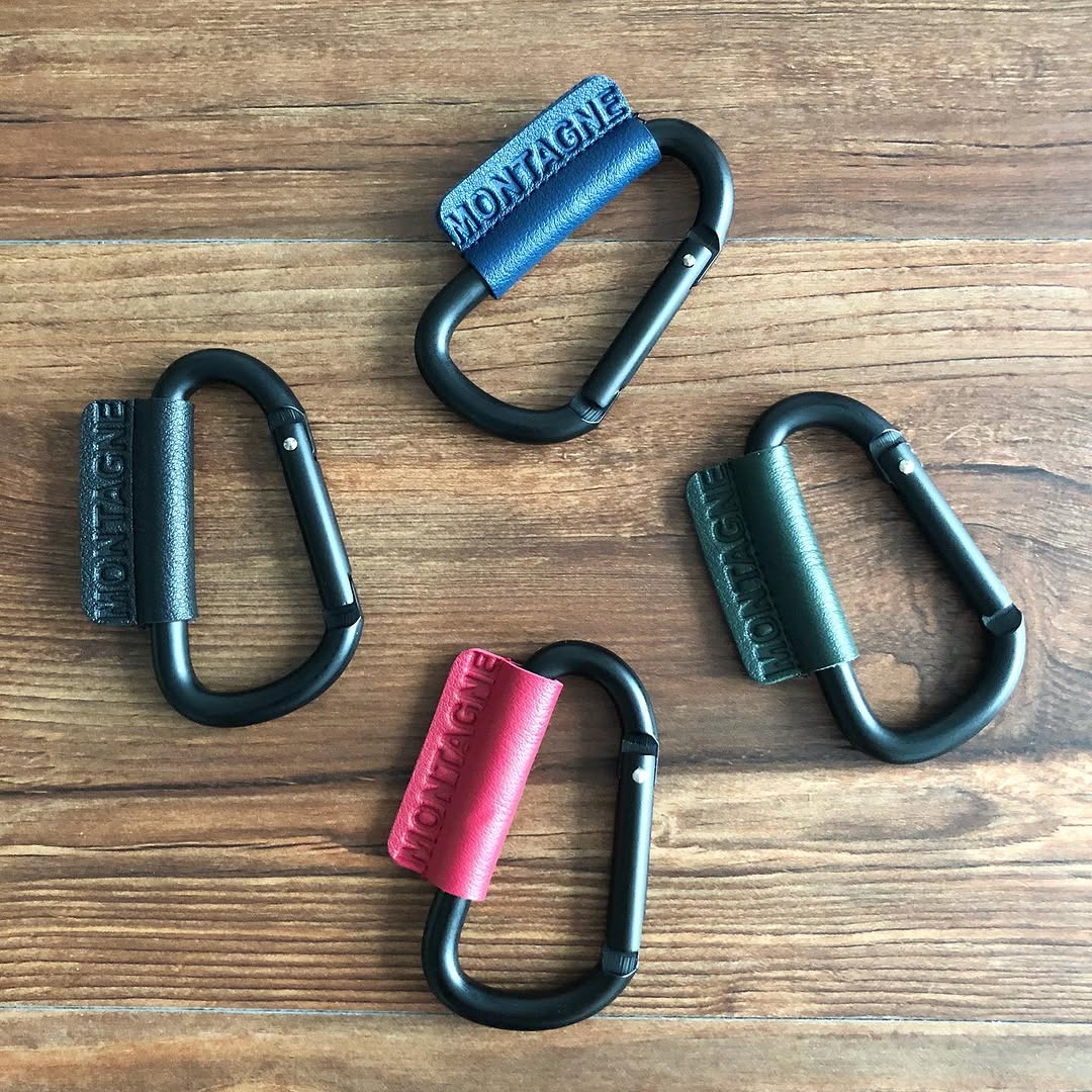 カラビナフェイクレザーの紹介画像